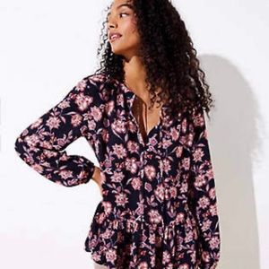 Loft Garden Tie Neck Flounce Top size Small